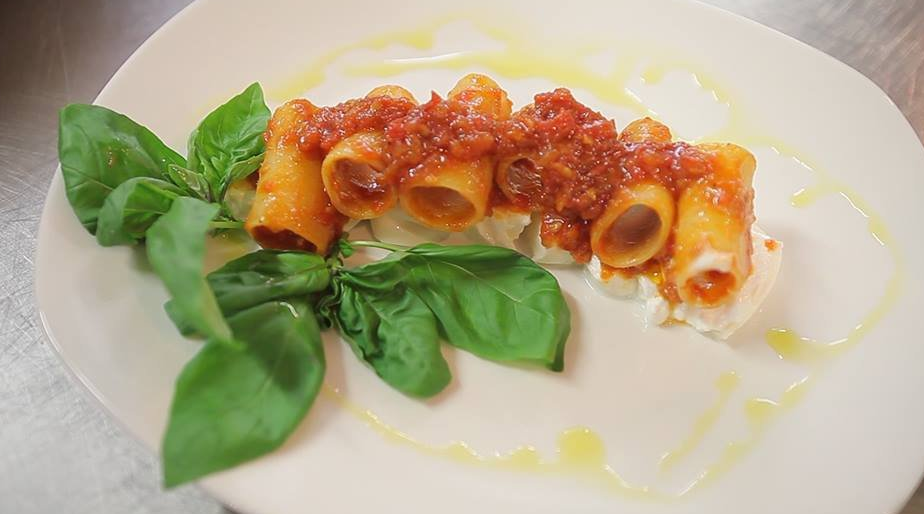 paccheri-pomodoro-basilico-e-burrata-locanda.png